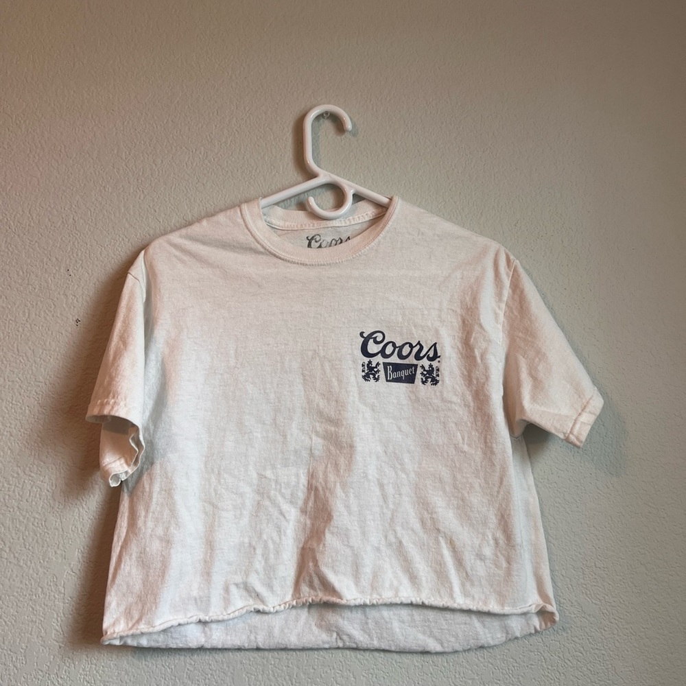 coors banquet hand cropped top
